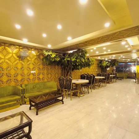 Hotel Waterfall Paschim Vihar Delhi Екстер'єр фото