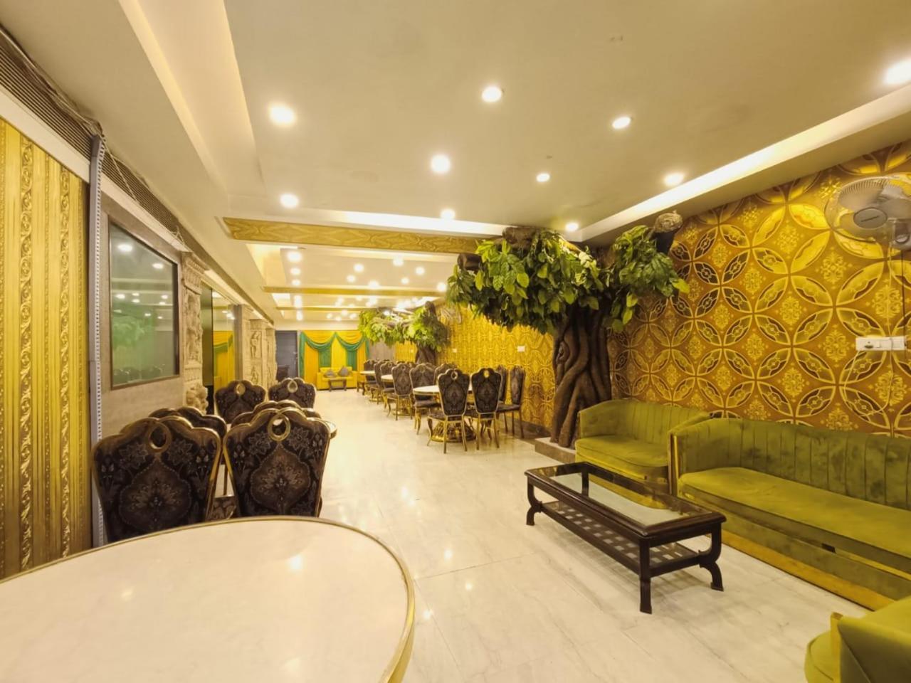 Hotel Waterfall Paschim Vihar Delhi Екстер'єр фото